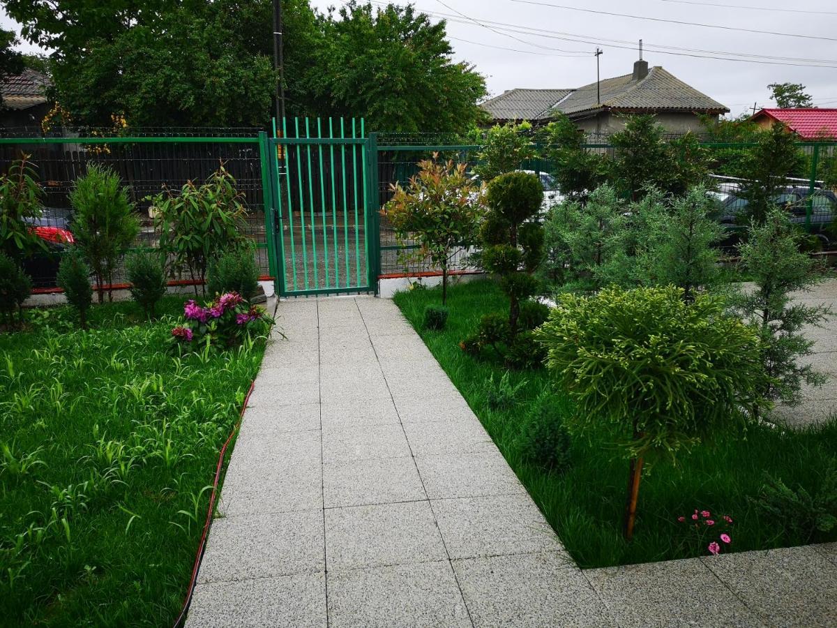 Brize Guesthouse Tuzla Extérieur photo
