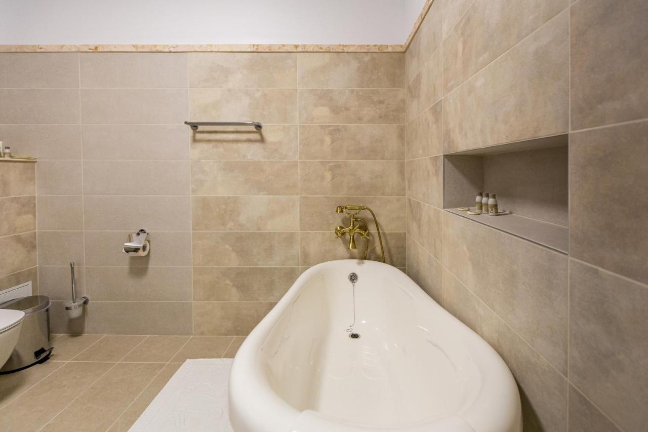 Brize Guesthouse Tuzla Extérieur photo