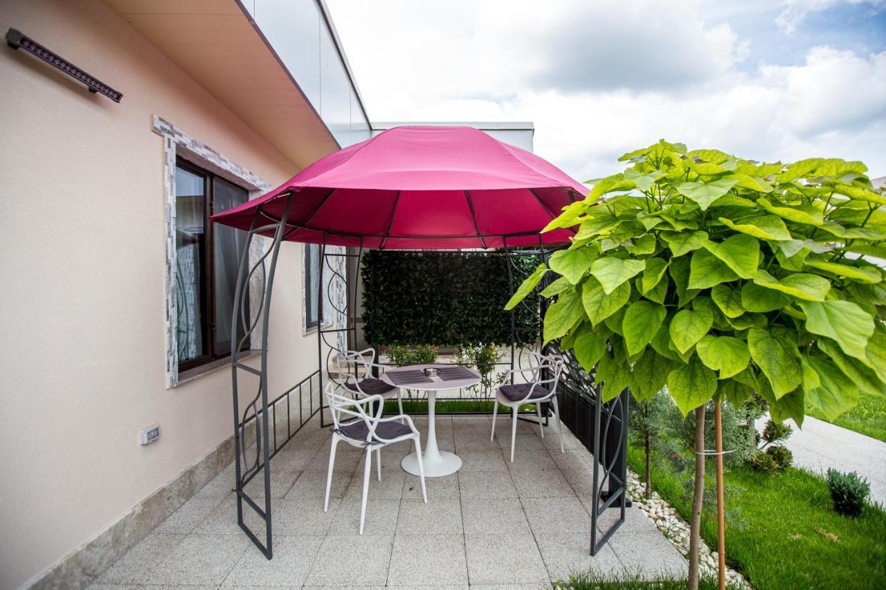 Brize Guesthouse Tuzla Extérieur photo