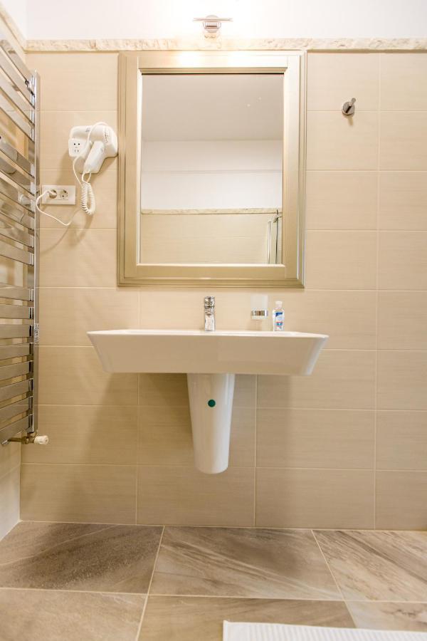 Brize Guesthouse Tuzla Extérieur photo